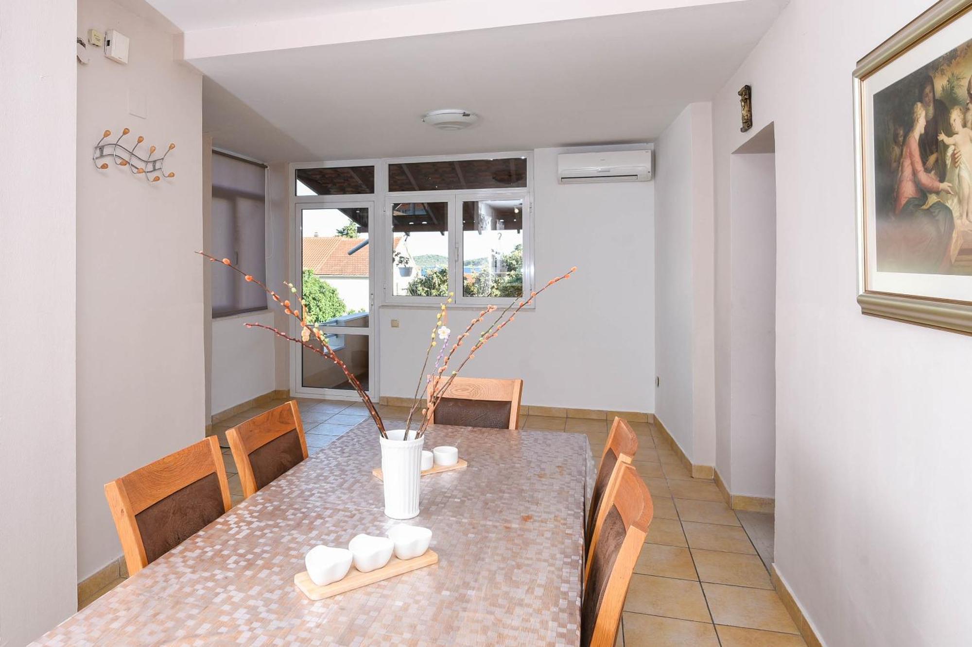 Apartments Karla Orebić Rom bilde
