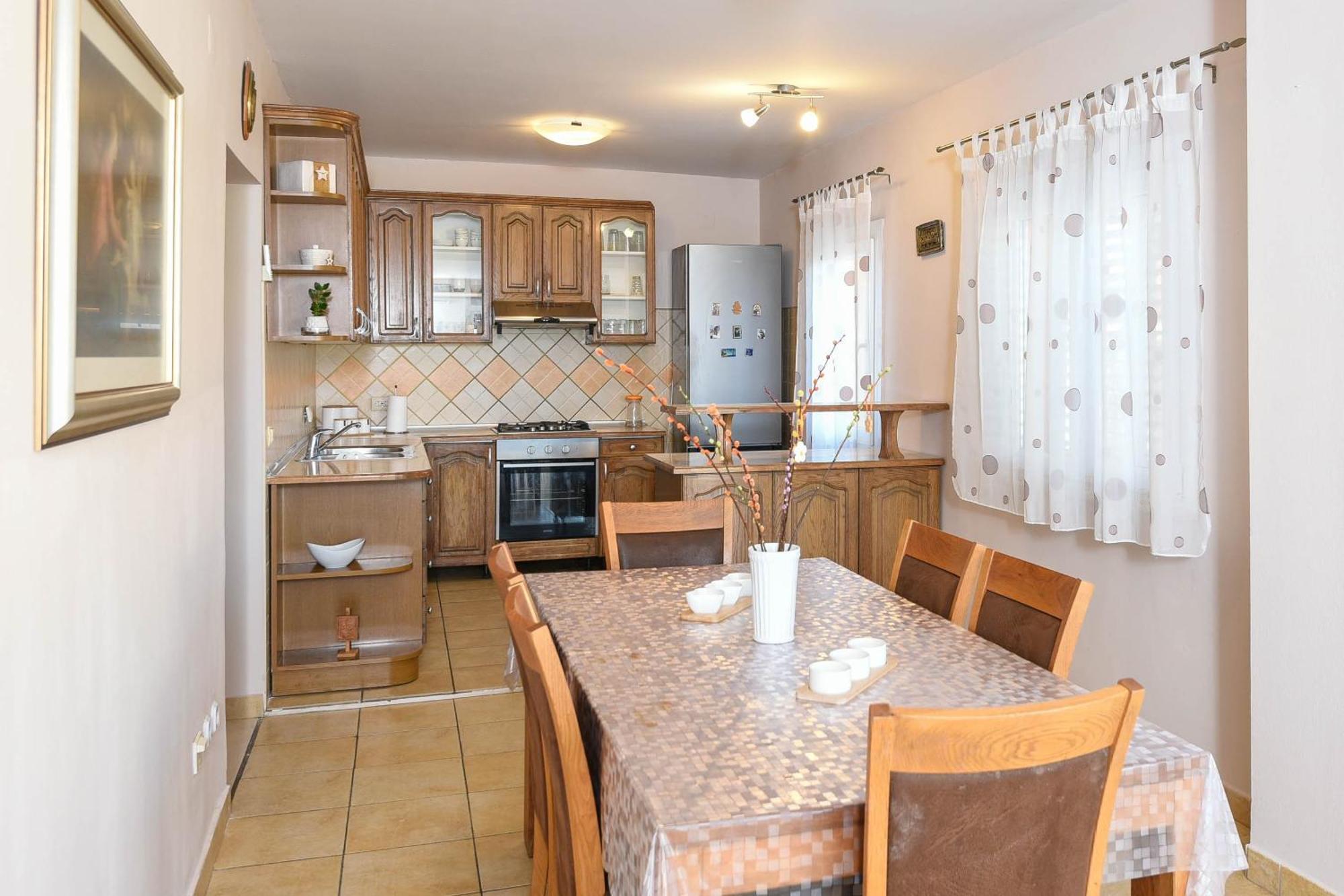 Apartments Karla Orebić Rom bilde
