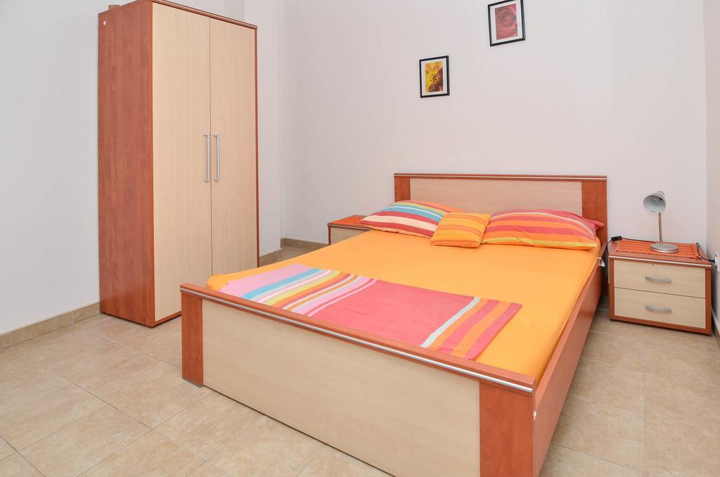 Apartments Karla Orebić Rom bilde