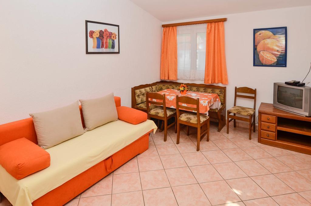 Apartments Karla Orebić Rom bilde
