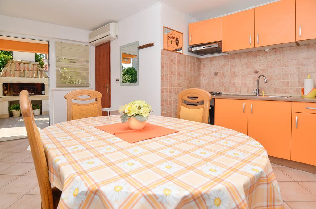 Apartments Karla Orebić Rom bilde