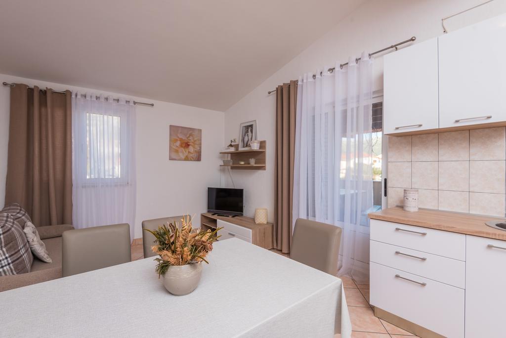 Apartments Karla Orebić Eksteriør bilde